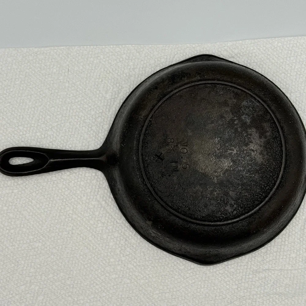Vintage BSR No. 5 Cast Iron Skillet‎ w/Heat Ring 8-1/8